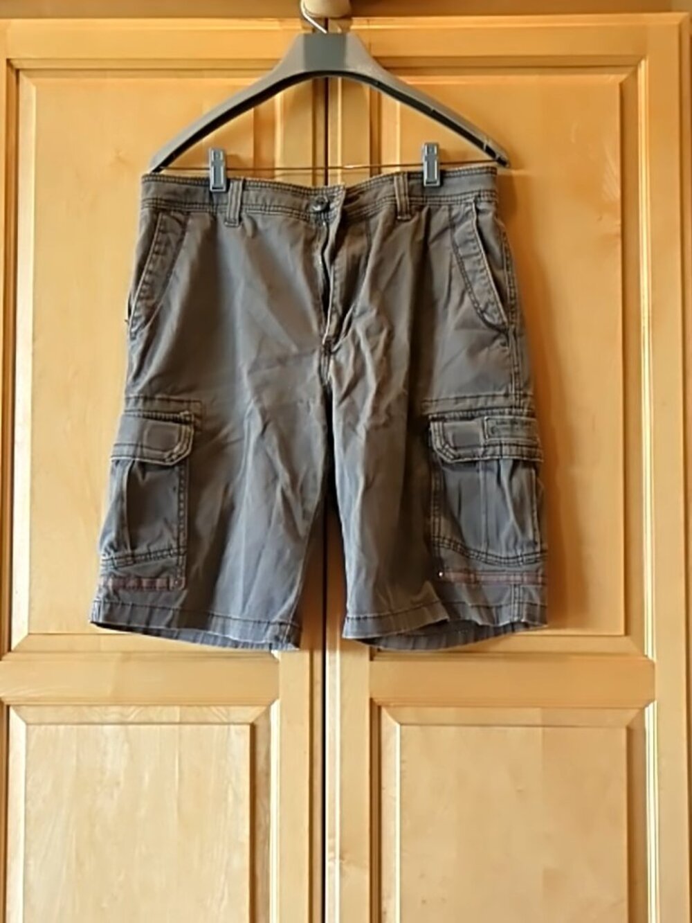 Men's Grey Cargo Shorts